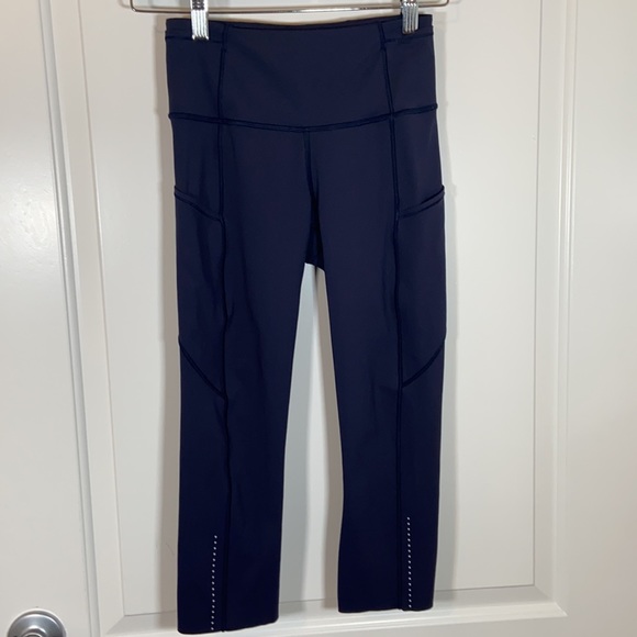 Lululemon Fast & Free Crop II - Picture 2 of 11